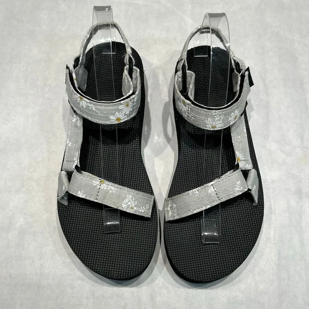 Teva Flatform Sandals Gray Daisy Flowers Floral